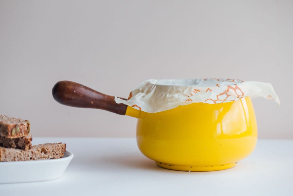 Bijenwasdoeken 3x de perfecte match 3 EU11011 bijenwasdoek M pannetje afdekken