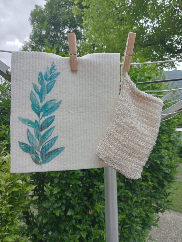 Zero waste campinglife 1 - de vaat 4 Zero wast vaatdoekje en afwasmiddel