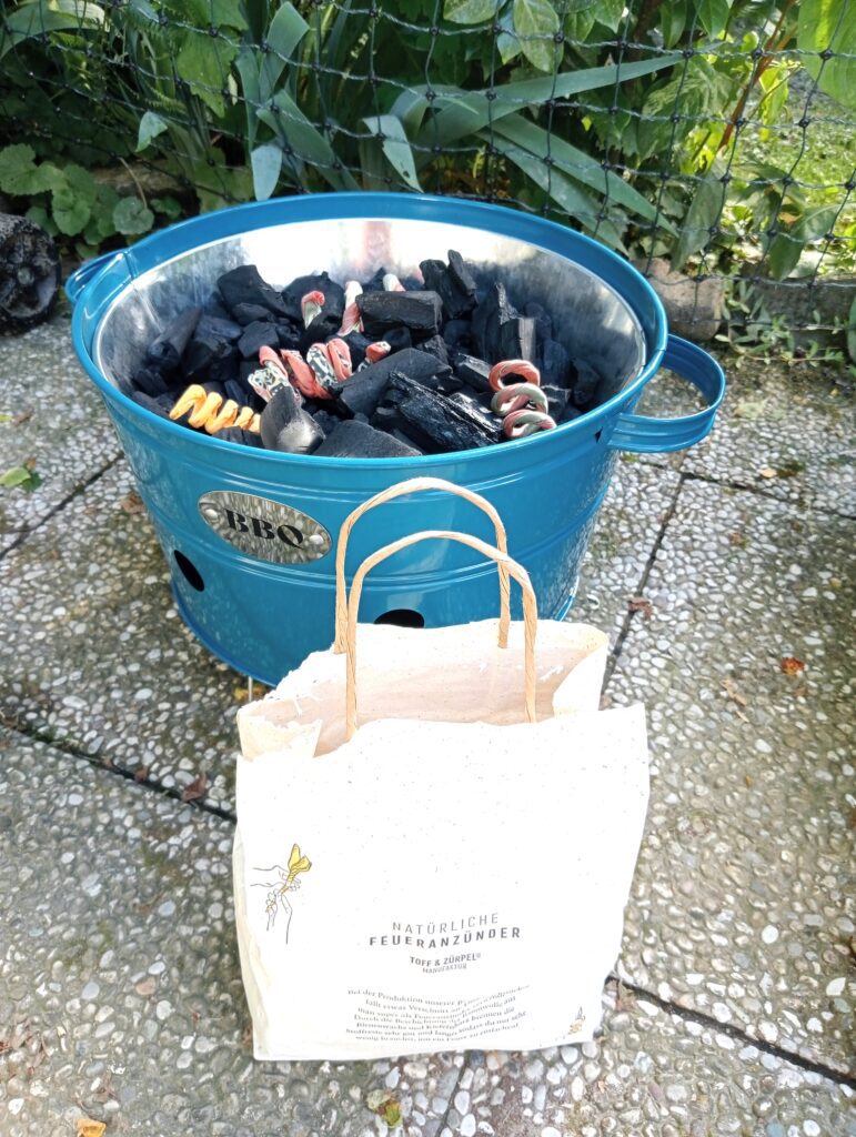 Zero waste aanmaakblokjes Campinglife 3 2 zero waste aanmaakablokjes