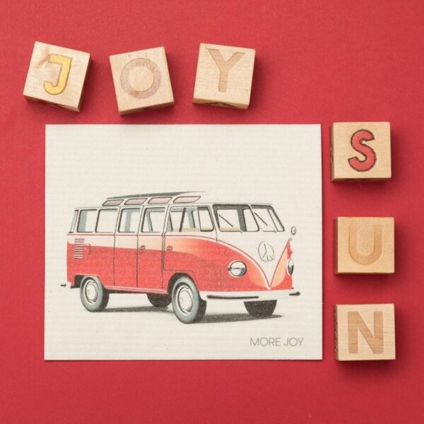 Het rode volkswagenbusje