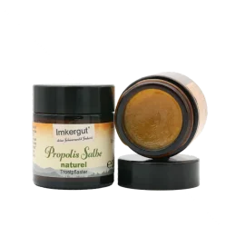 Propolis zalf in een glazen potje